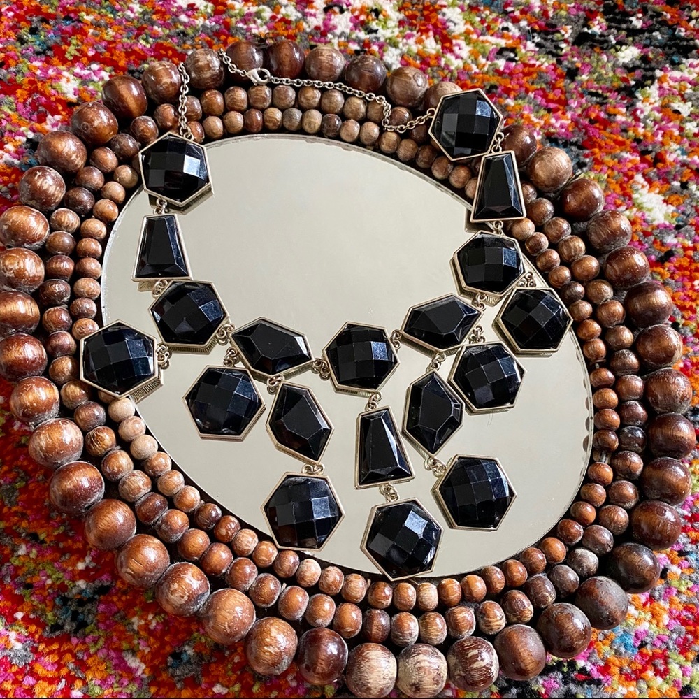 Black and Faux Gold Geometric Fashion Necklace
